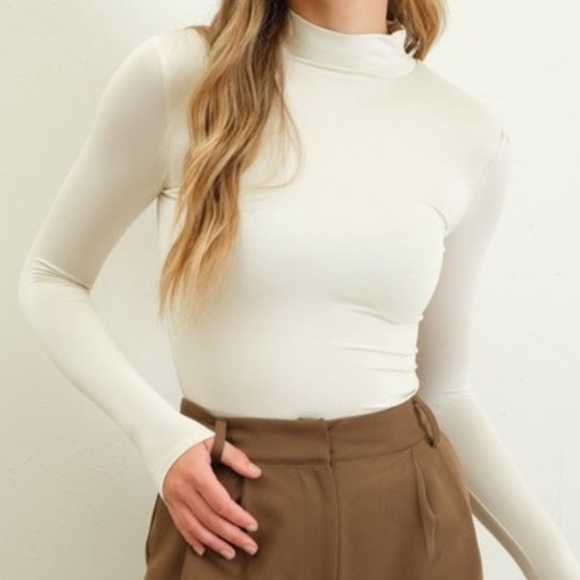 779. LAST 1! Cream Pullover Top Sexy Long Sleeve Mock Neck Solid - Picture 1 of 4